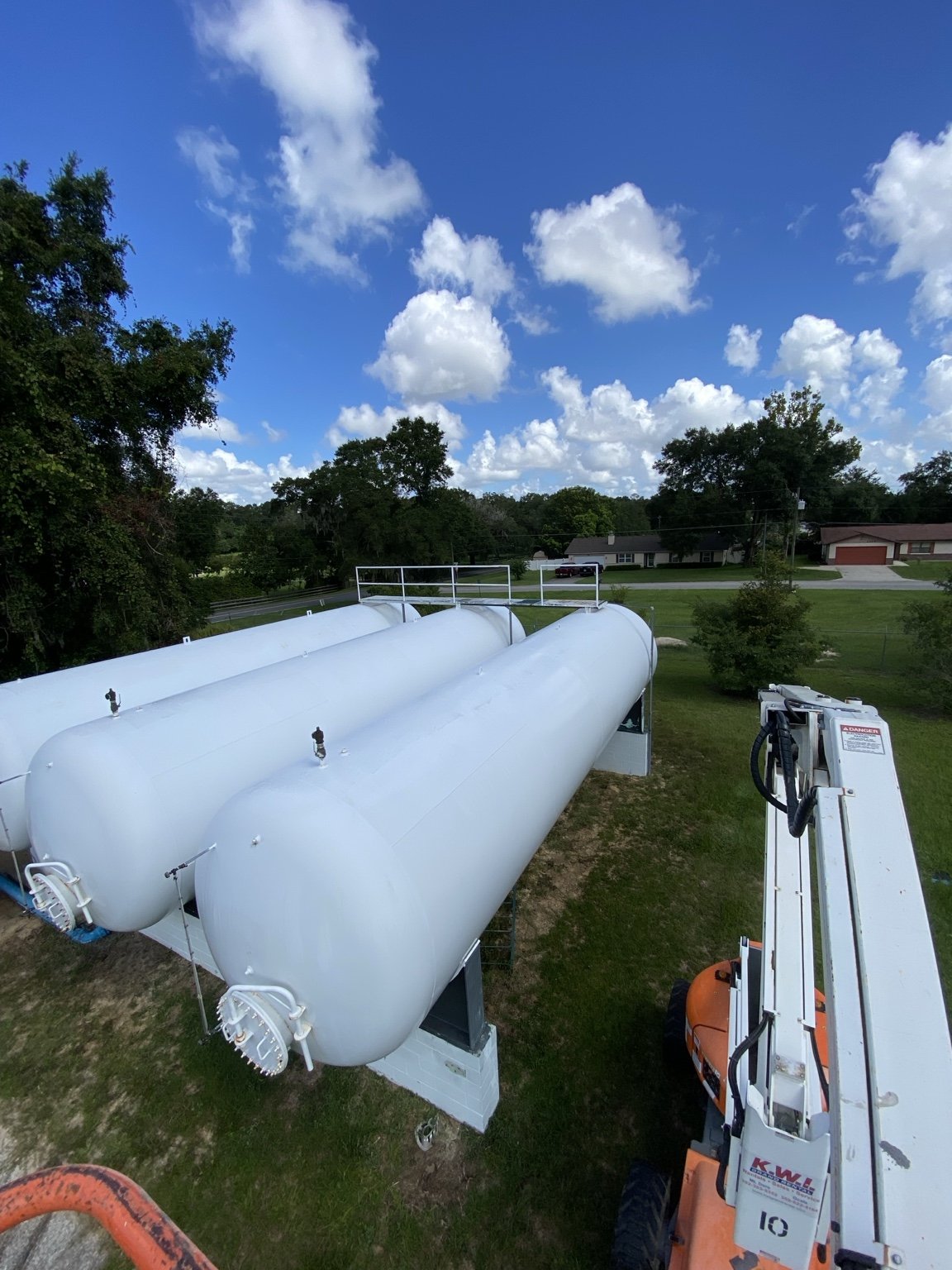 Municipal water storage tank exterior cleaning project, view 8