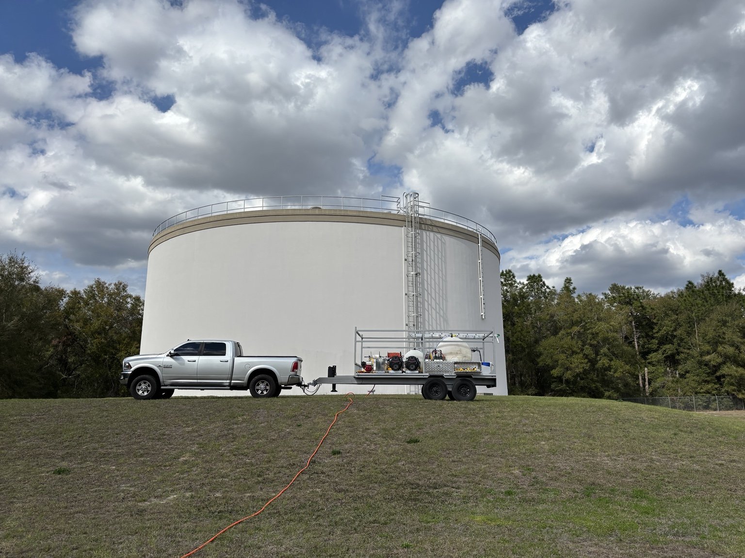 Municipal water storage tank cleaning project