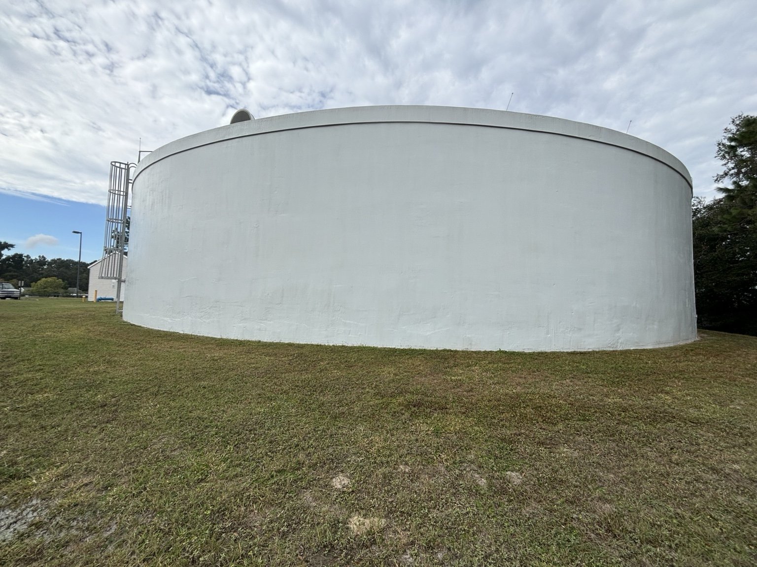 Municipal water storage tank cleaning project