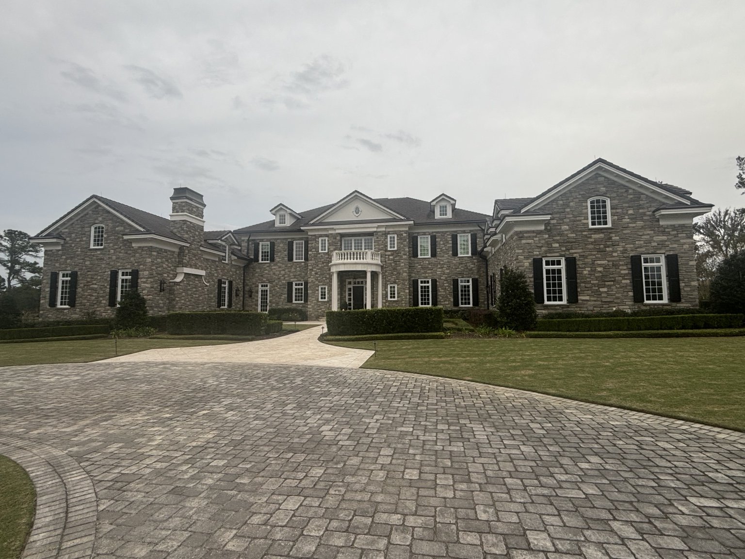 Large property and paved entrance